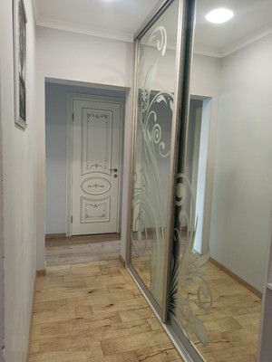 Продам трехкомнатную (3-комн.) квартиру, Лавриненко ул, 1, Москва г