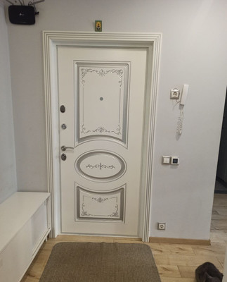 Продам трехкомнатную (3-комн.) квартиру, Лавриненко ул, 1, Москва г