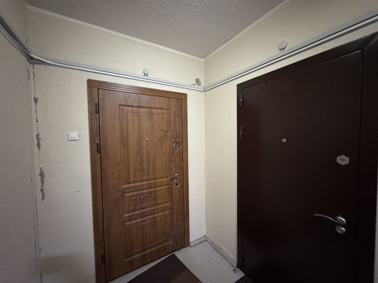 Продам трехкомнатную (3-комн.) квартиру, Лавриненко ул, 1, Москва г