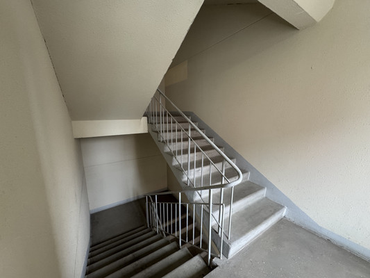 Продам трехкомнатную (3-комн.) квартиру, Лавриненко ул, 1, Москва г