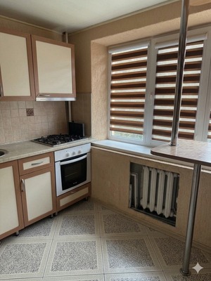 Продам двухкомнатную (2-комн.) квартиру, Кирова пр-кт, 68, Симферополь г