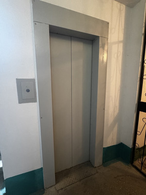 Продам однокомнатную (1-комн.) квартиру, Героев Сталинграда ул, 36, Симферополь г