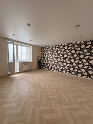 Продам трехкомнатную (3-комн.) квартиру, Петрова ул, 3, Йошкар-Ола г