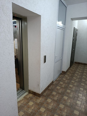 Продам однокомнатную (1-комн.) квартиру, Толстого ул, 38а, Евпатория г
