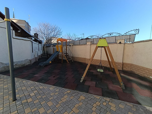 Продам однокомнатную (1-комн.) квартиру, Толстого ул, 38а, Евпатория г