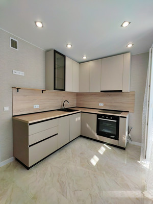 Продам двухкомнатную (2-комн.) квартиру, Зверева ул, 39, Иваново г