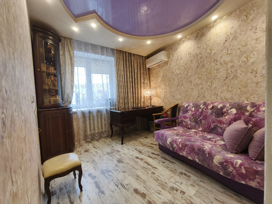 Продам трехкомнатную (3-комн.) квартиру, Уинская ул, 13, Пермь г