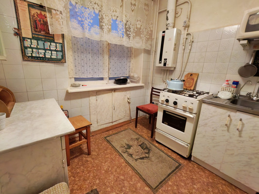 Продам трехкомнатную (3-комн.) квартиру, 2-я Чайковского ул, 8, Иваново г