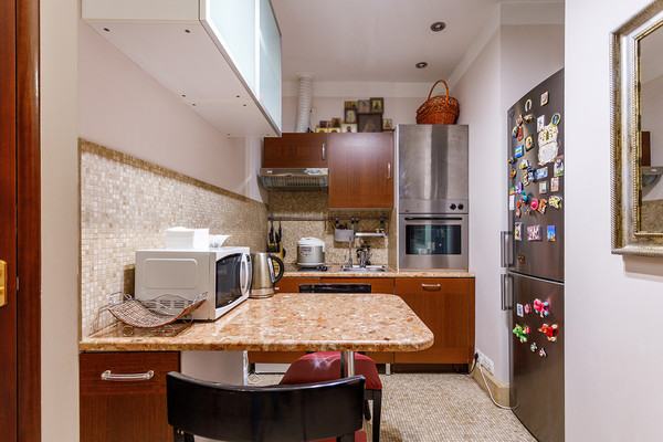 Продам двухкомнатную (2-комн.) квартиру, Соловьиная Роща ул, 9, Москва г