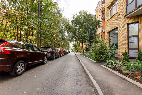 Продам двухкомнатную (2-комн.) квартиру, Соловьиная Роща ул, 9, Москва г