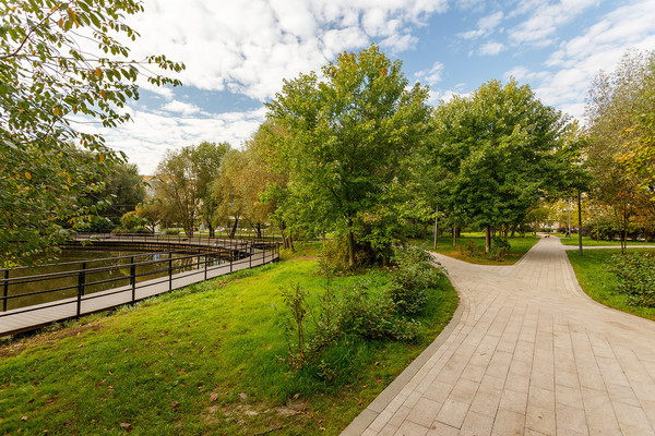 Продам двухкомнатную (2-комн.) квартиру, Соловьиная Роща ул, 9, Москва г