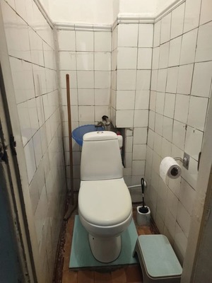 Продам трехкомнатную (3-комн.) квартиру, Строителей ул, 7, Молодежное пгт