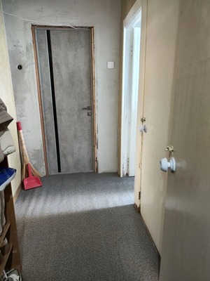 Продам трехкомнатную (3-комн.) квартиру, Строителей ул, 7, Молодежное пгт