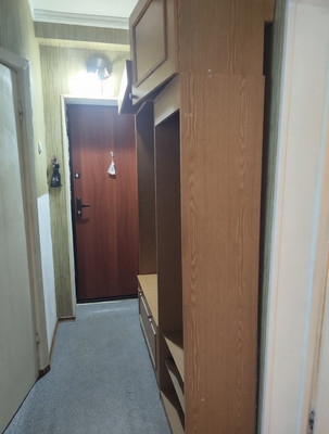 Продам трехкомнатную (3-комн.) квартиру, Строителей ул, 7, Молодежное пгт