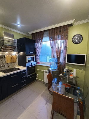 Продам трехкомнатную (3-комн.) квартиру, Кантемировская ул, 3к3, Москва г