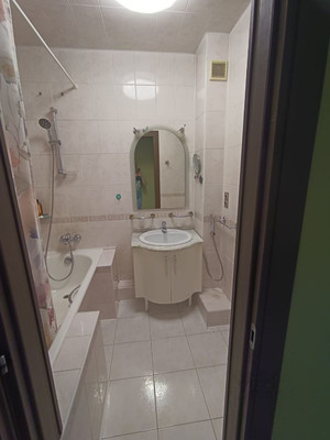 Продам трехкомнатную (3-комн.) квартиру, Кантемировская ул, 3к3, Москва г