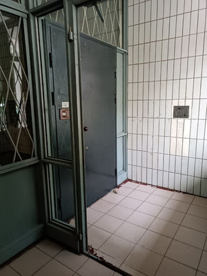 Продам трехкомнатную (3-комн.) квартиру, Кантемировская ул, 3к3, Москва г