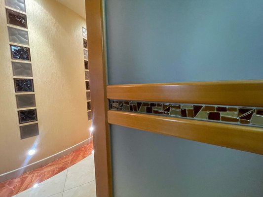 Продам многокомнатную квартиру, Десятинная ул, 3, Великий Новгород г