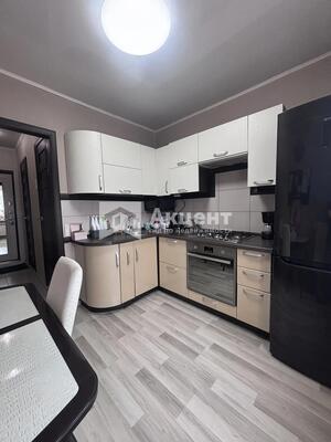 Продам двухкомнатную (2-комн.) квартиру, 1-я Полевая ул, 38, Иваново г