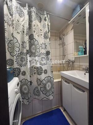 Продам двухкомнатную (2-комн.) квартиру, 1-я Полевая ул, 38, Иваново г