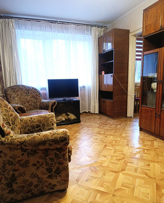 Продам трехкомнатную (3-комн.) квартиру, Уральская ул, 3, Калининград г