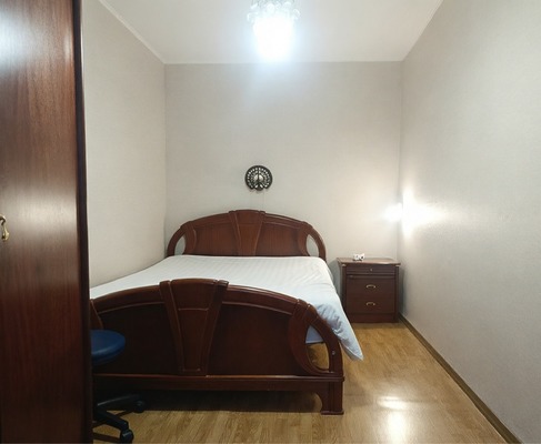 Продам трехкомнатную (3-комн.) квартиру, Уральская ул, 3, Калининград г