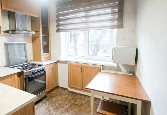 Продам трехкомнатную (3-комн.) квартиру, Уральская ул, 3, Калининград г