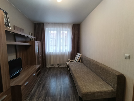 Продам однокомнатную (1-комн.) квартиру, Победы пр-кт, 87, Калининград г