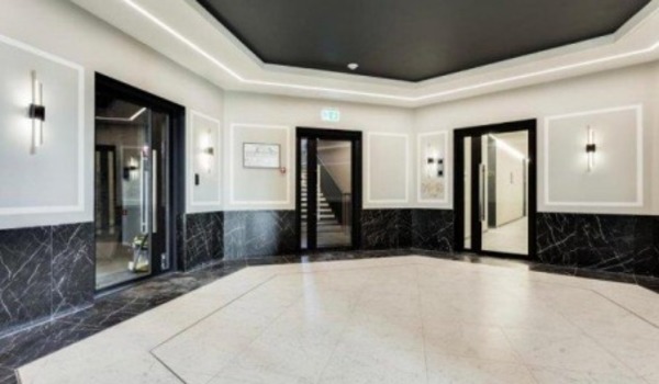 Продам двухкомнатную (2-комн.) квартиру, Петровка ул, 26, Москва г