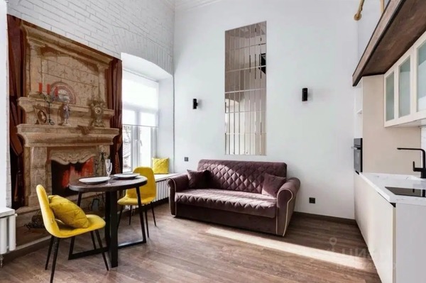 Продам двухкомнатную (2-комн.) квартиру, Петровка ул, 26, Москва г