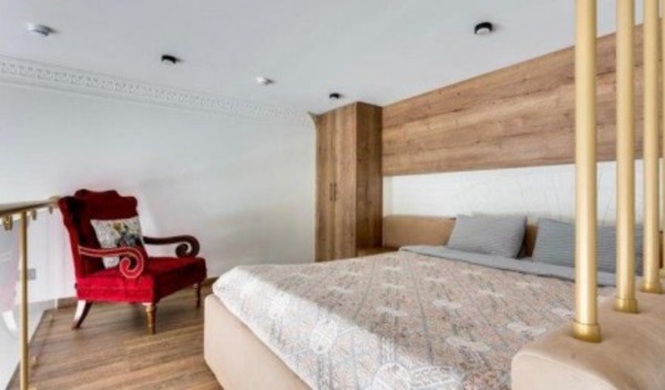 Продам двухкомнатную (2-комн.) квартиру, Петровка ул, 26, Москва г