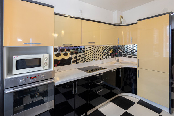 Продам однокомнатную (1-комн.) квартиру, Промышленная ул, 11, Ханты-Мансийск г