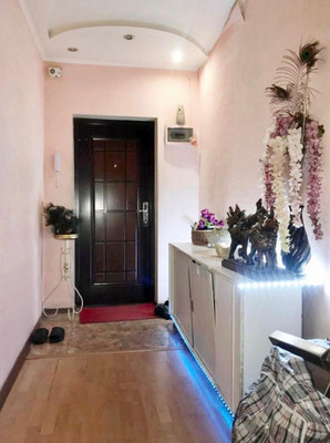 Продам многокомнатную квартиру, Жулебинский б-р, 2к2, Москва г