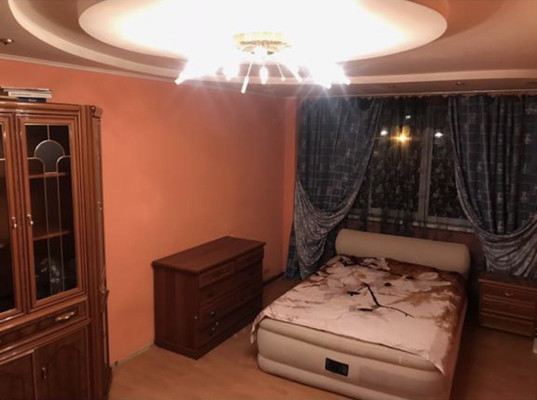 Продам многокомнатную квартиру, Жулебинский б-р, 2к2, Москва г