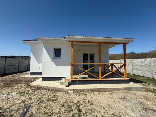 Продам дом, им. И. Асанина ул, Пионерское с, 0 км от города