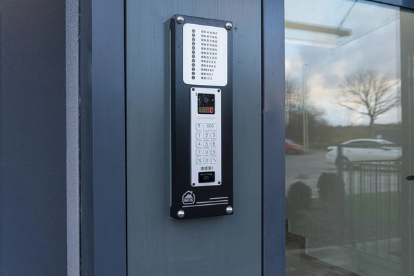 Продам двухкомнатную (2-комн.) квартиру (долевое), Миргородская ул, 2, Калининград г