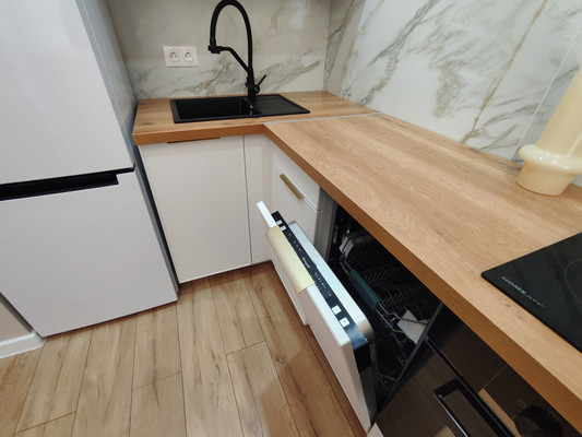 Продам двухкомнатную (2-комн.) квартиру, Назарько ул, 2/25, Ростов-на-Дону г