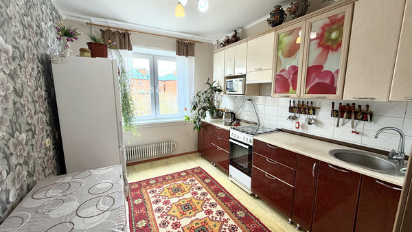 Продам трехкомнатную (3-комн.) квартиру, Октябрьское ш, 1к47, Волгодонск г