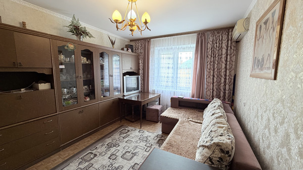 Продам трехкомнатную (3-комн.) квартиру, Октябрьское ш, 1к47, Волгодонск г