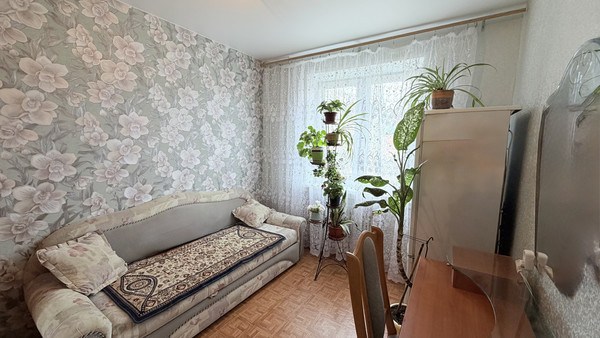 Продам трехкомнатную (3-комн.) квартиру, Октябрьское ш, 1к47, Волгодонск г