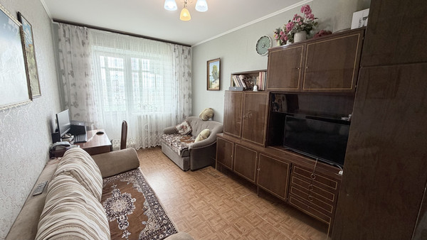 Продам трехкомнатную (3-комн.) квартиру, Октябрьское ш, 1к47, Волгодонск г