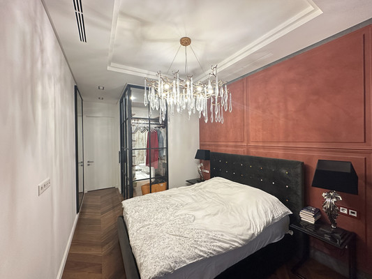 Продам трехкомнатную (3-комн.) квартиру, 18-я В.О. линия, 49, Санкт-Петербург г