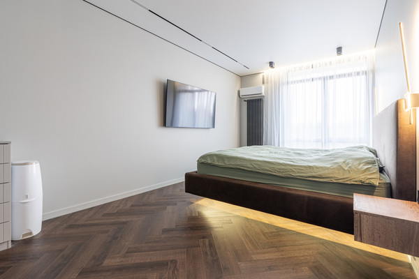 Продам однокомнатную (1-комн.) квартиру, Генерала Ерина ул, 5кд, Казань г