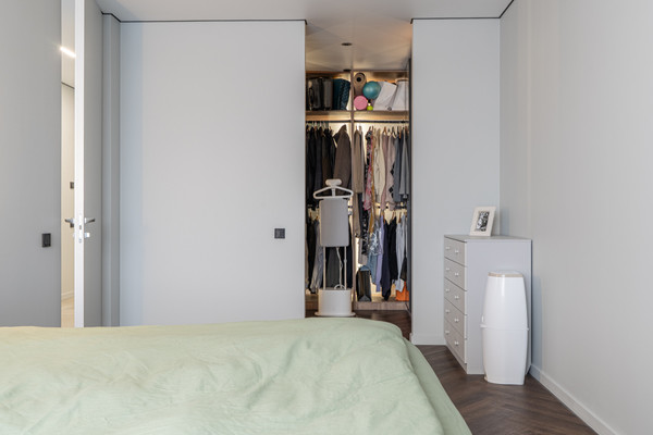 Продам однокомнатную (1-комн.) квартиру, Генерала Ерина ул, 5кд, Казань г