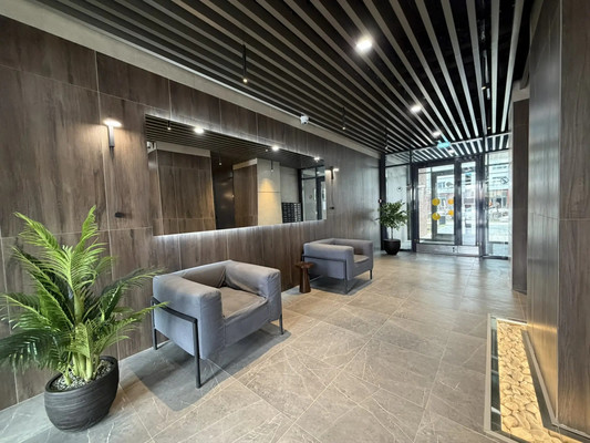 Продам трехкомнатную (3-комн.) квартиру, Петра Полушкина ул, 1, Казань г