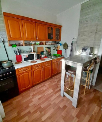 Продам трехкомнатную (3-комн.) квартиру, Октябрьское ш, 5, Волгодонск г