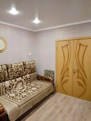 Продам трехкомнатную (3-комн.) квартиру, Октябрьское ш, 5, Волгодонск г