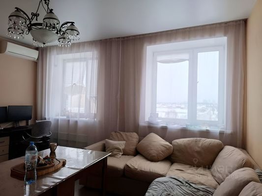 Продам трехкомнатную (3-комн.) квартиру, Адмирала Лазарева ул, 63к3, Москва г