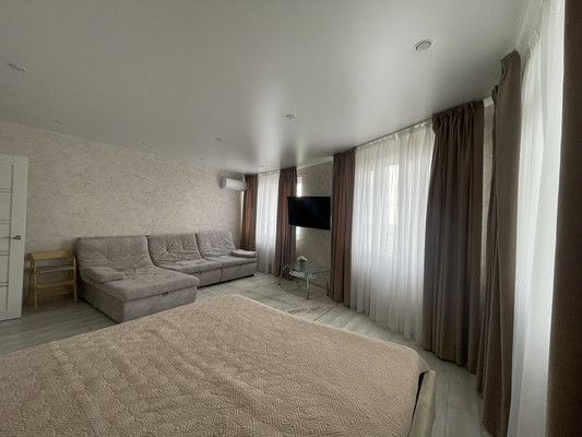 Сдам двухкомнатную (2-комн.) квартиру, Командорская ул, 15, Краснодар г