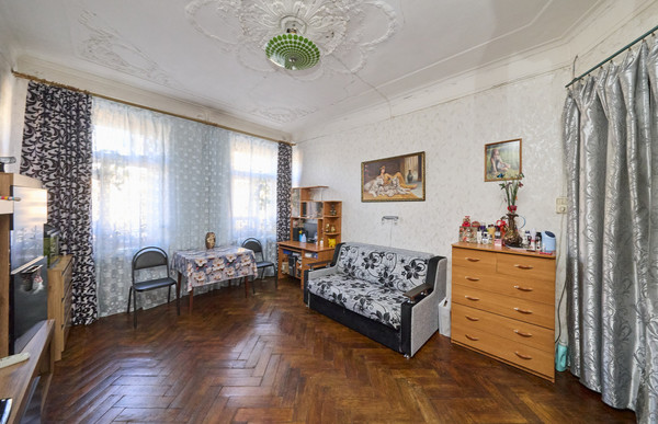 Продам многокомнатную квартиру, Свечной пер, 27А, Санкт-Петербург г